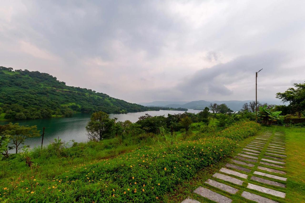 Stayvista'S Shivom Villa 12 - A Serene Escape With Views Of The Valley And Lake Lonavala Bagian luar foto
