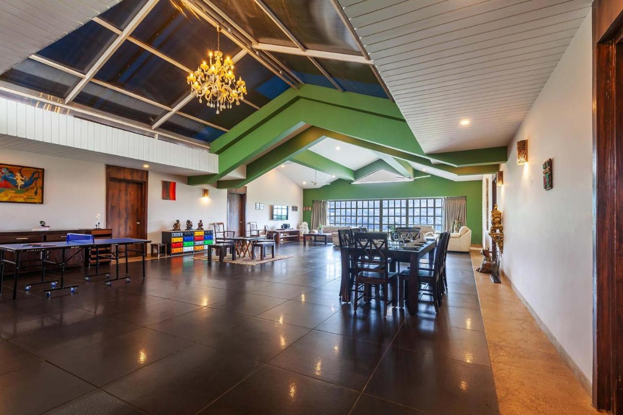 Stayvista'S Shivom Villa 12 - A Serene Escape With Views Of The Valley And Lake Lonavala Bagian luar foto