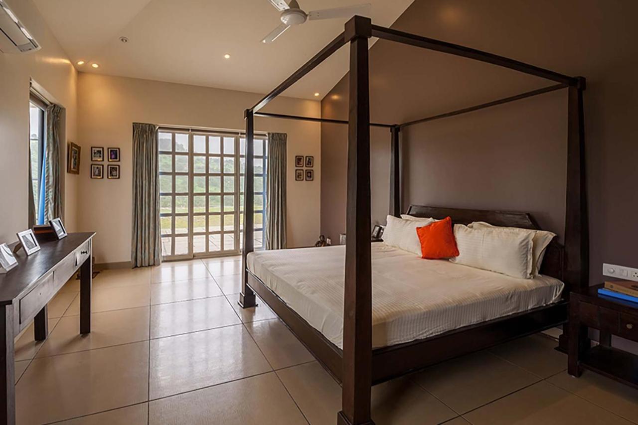 Stayvista'S Shivom Villa 12 - A Serene Escape With Views Of The Valley And Lake Lonavala Bagian luar foto