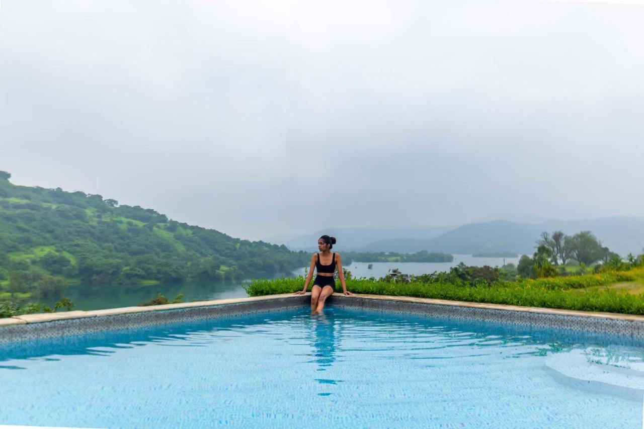Stayvista'S Shivom Villa 12 - A Serene Escape With Views Of The Valley And Lake Lonavala Bagian luar foto