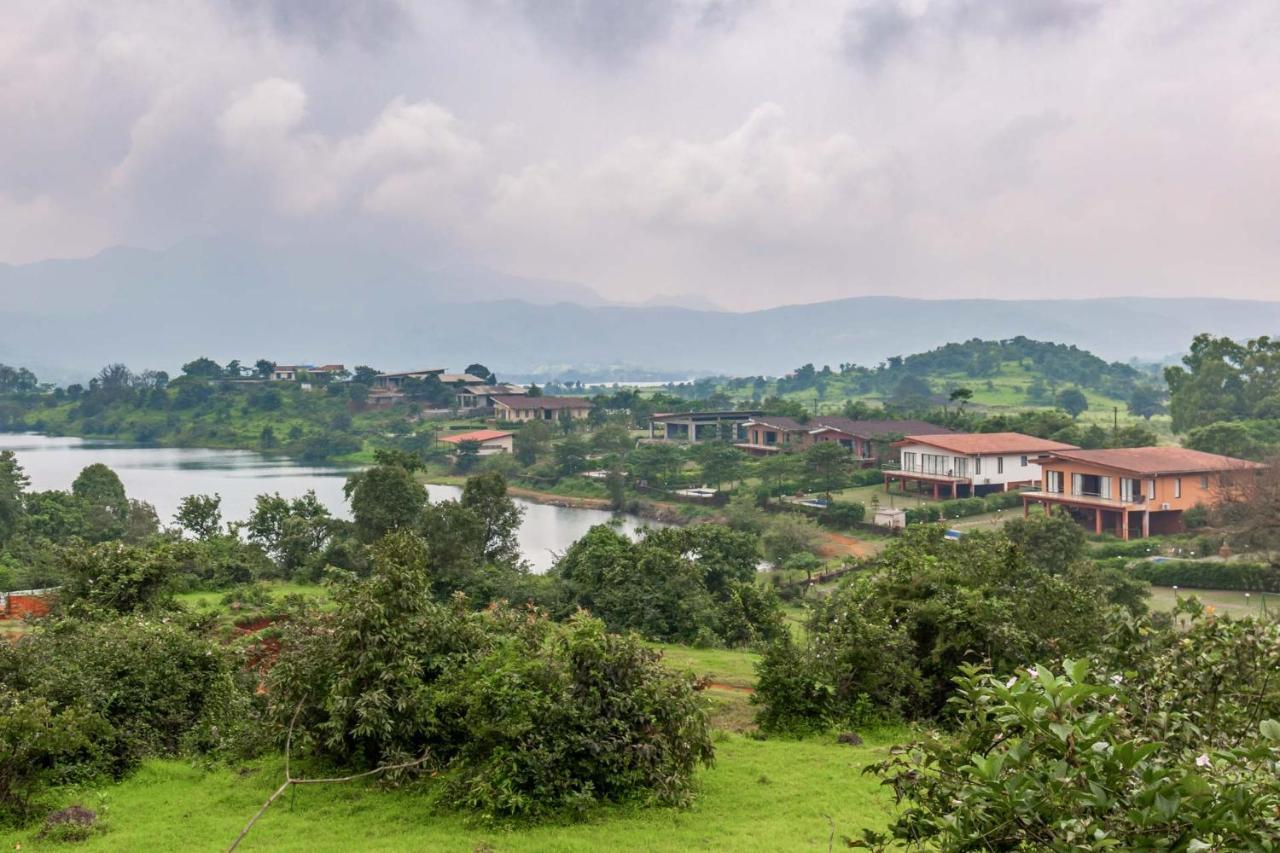 Stayvista'S Shivom Villa 12 - A Serene Escape With Views Of The Valley And Lake Lonavala Bagian luar foto